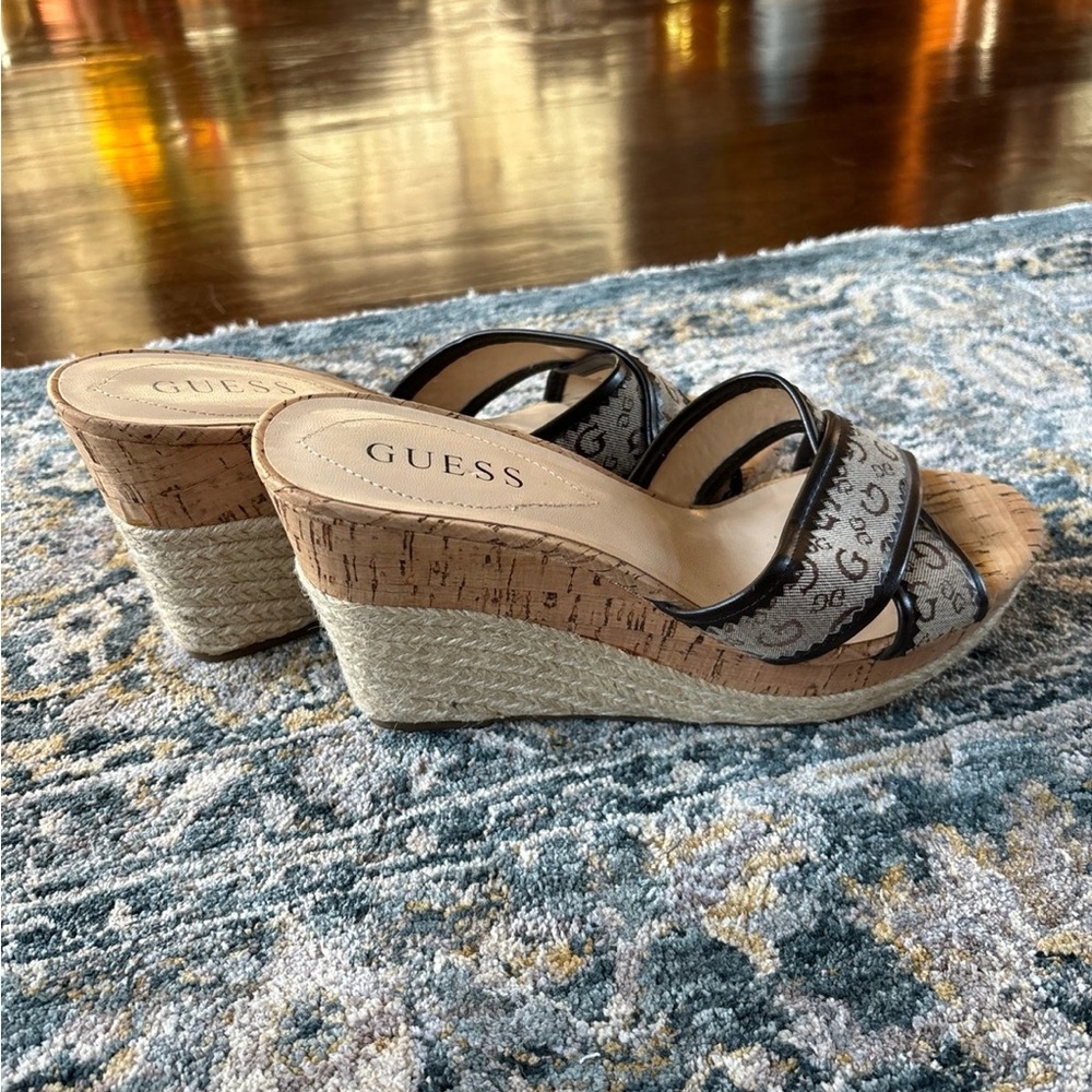 GUESS wedge - Picture 6 of 6